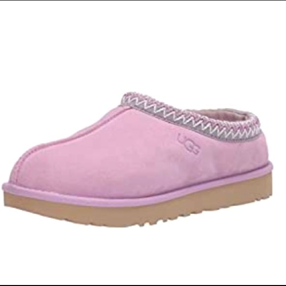 UGG Shoes - UGG light lavender suede slippers